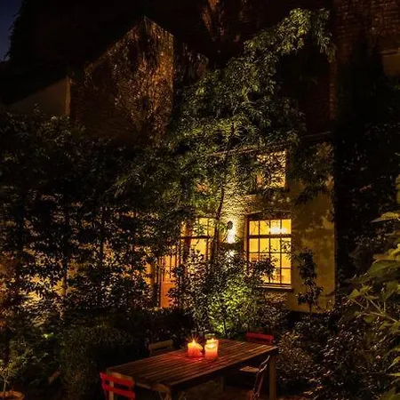 Carriage House In Quiet Ecological Garden